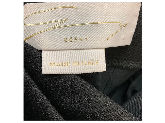 Satinabendkleid mit Neckholder und schwarzen Strasssteinen von Genny - Ansicht 4