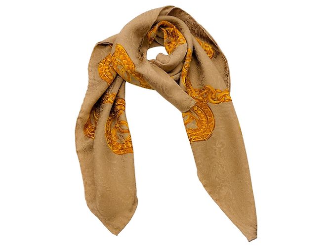 Bufanda cuadrada de seda twill con estampado de cadena Chanel topo / oro Beige - vista 4