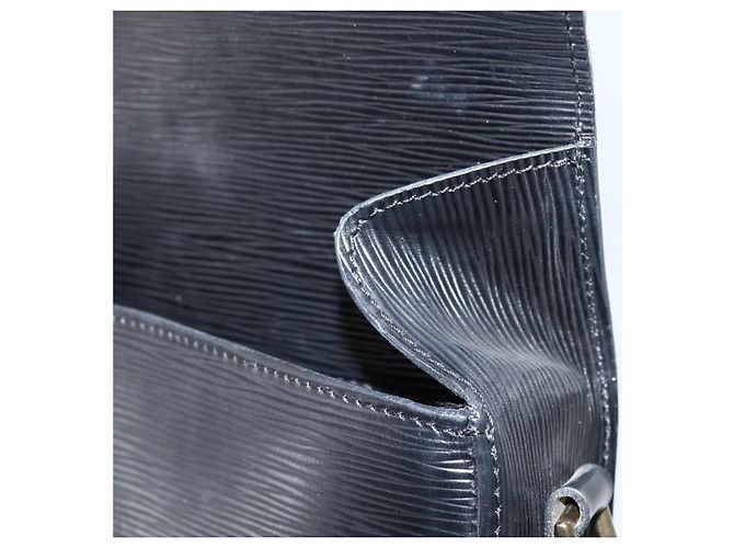 LOUIS VUITTON Sac Saint Cloud GM en Épi Monogram Noir M52192 Auth LV 144110 - vue 17