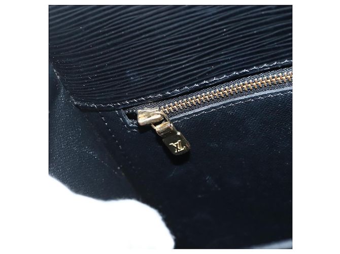 LOUIS VUITTON Sac Saint Cloud GM en Épi Monogram Noir M52192 Auth LV 144110 - vue 19