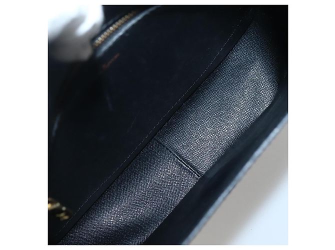 LOUIS VUITTON Sac Saint Cloud GM en Épi Monogram Noir M52192 Auth LV 144110 - vue 20