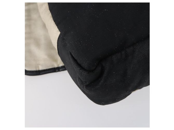 CHANEL Borsa a Spalla Matelassé Sportiva in Tela Bianca Argento CC Auth 142035 Bianco - vista 13