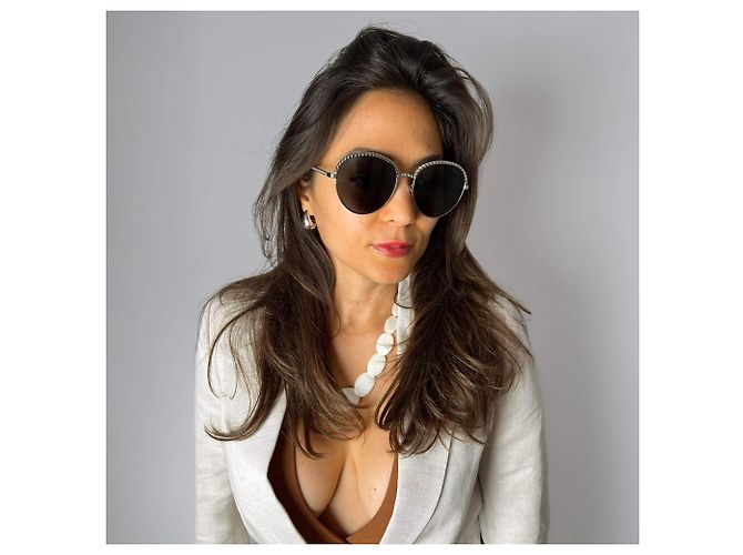 Timeless Chanel Gafas de sol de metal con cadena negras Negro - vista 2
