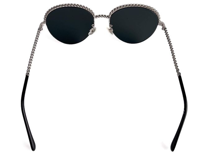 Timeless Chanel Gafas de sol de metal con cadena negras Negro - vista 6