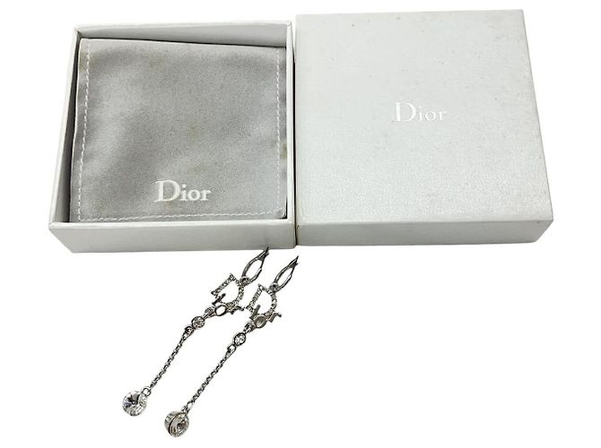 Orecchini pendenti in cristallo di strass argento con logo Christian Dior Silver hardware - vista 2