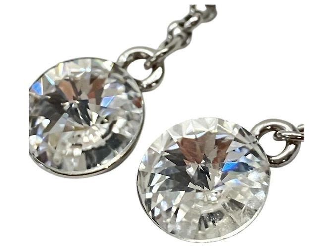 Orecchini pendenti in cristallo di strass argento con logo Christian Dior Silver hardware - vista 4
