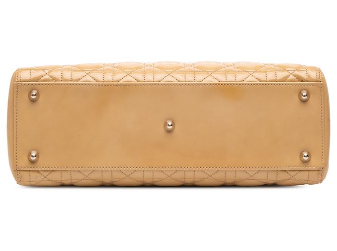 Dior Beige Large Patent Cannage Lady Dior - vista 3