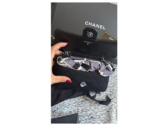 Chanel Coco Handle Borsa in Nylon Nero con Tote Bag - vista 6