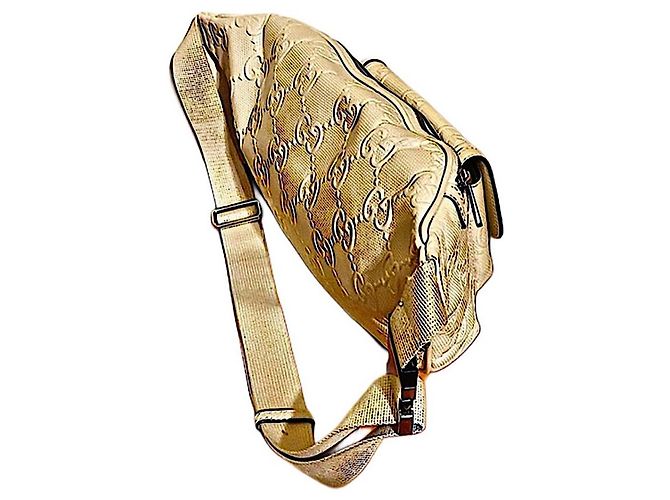 Borsa a cintura Gucci Jumbo GG in pelle bianca - vista 3