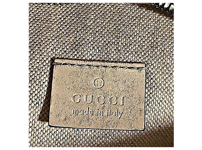 Borsa a cintura Gucci Jumbo GG in pelle bianca - vista 9