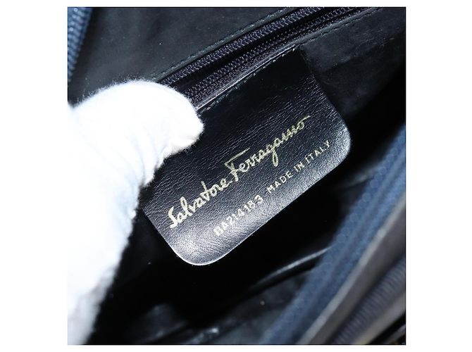 Borsa a Spalla Salvatore Ferragamo Vala in Pelle Blu Navy Oro Auth 143221 D'oro - vista 17