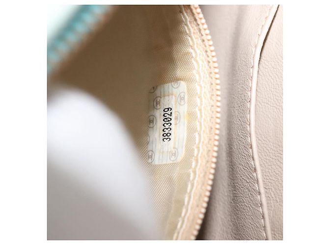 CHANEL Borsa a Spalla Matelassé in Pelle di Agnello Azzurro Chiaro Oro CC Auth bs29467 D'oro Blu chiaro - vista 10