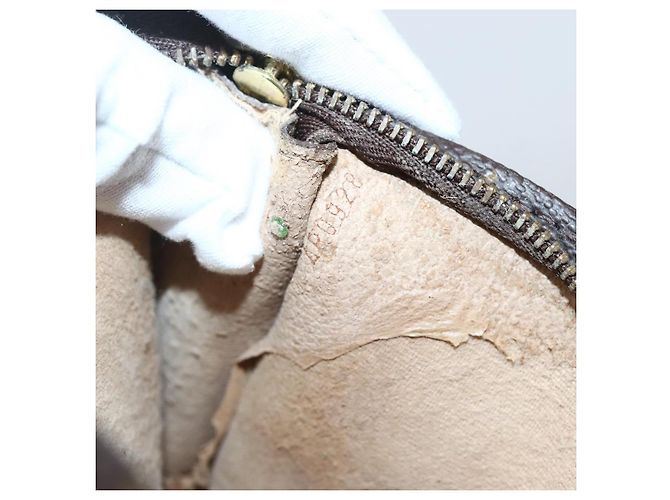 LOUIS VUITTON Monogram Bucket PM Accessory Pouch LV Auth 143278 - view 12