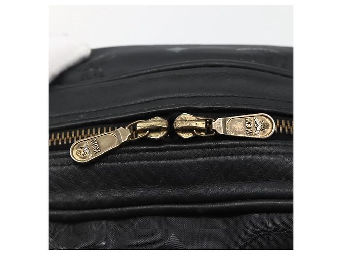 Bolsa de Ombro MCM Vicetos Logogram em Couro PVC Preto e Dourado Auth hk3093 - vista 15