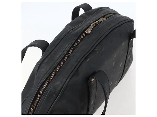 Bolsa de Ombro MCM Vicetos Logogram em Couro PVC Preto e Dourado Auth hk3093 - vista 6