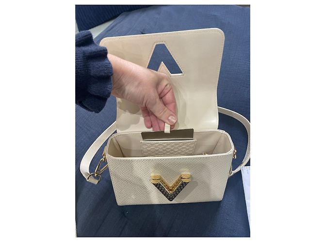 Louis Vuitton Twist Borsa in pelle beige - vista 7