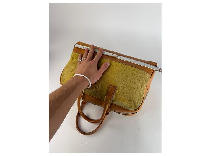 Triomphe Céline Borsa da viaggio weekender in monogramma Macadam di Celine Paris vintage marrone giallo Bianco - vista 15