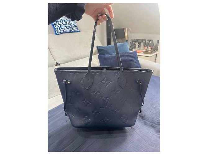 Louis Vuitton Neverfull MM Borsa in Pelle Blu Navy - vista 2