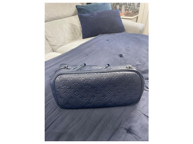 Louis Vuitton Neverfull MM Borsa in Pelle Blu Navy - vista 3