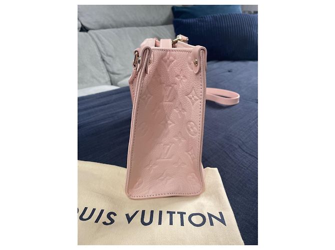 Onthego Louis Vuitton On the Go PM Borsa in pelle rosa - vista 4