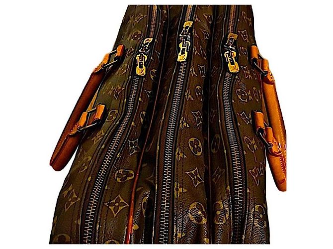 Louis Vuitton Sac Trois Poche 50 Monogram Canvas Borsa da Viaggio Marrone - vista 3