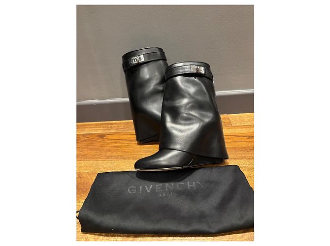 Botines Givenchy Shark de cuero negro - vista 11