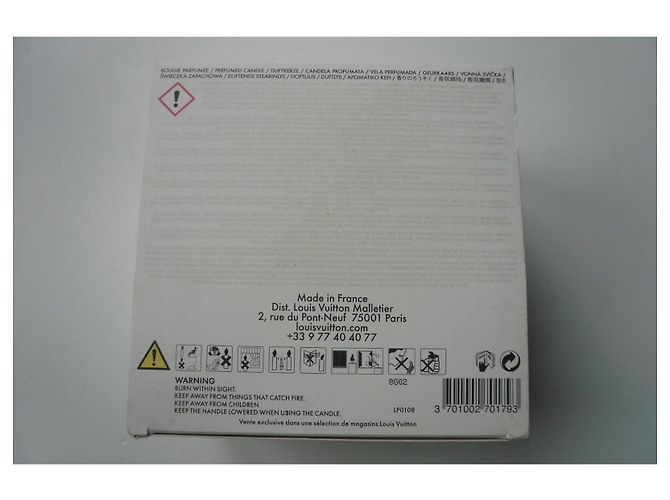 LOUIS VUITTON Vela perfumada de luxo nova O AR DO JARDIM 220 gramas ESGOTADO Branco - vista 7