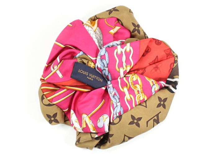 Coletero Trochoux de Seda Louis Vuitton Castaño - vista 2
