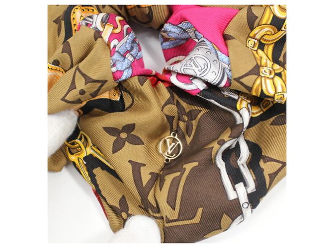 Coletero Trochoux de Seda Louis Vuitton Castaño - vista 3