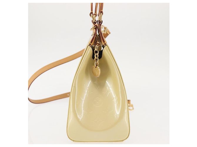 Borsa Brea Monogram Vernis MM Louis Vuitton Beige - vista 4
