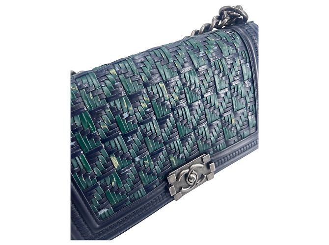 Borsa a spalla Chanel Boy Clutch in tweed medio Blu - vista 6