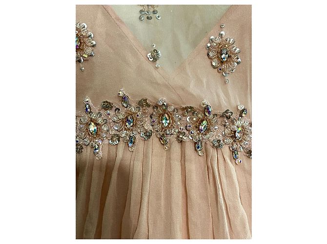 Jenny Packham Vestido de seda embellecido a mano en un suave rosa - vista 2