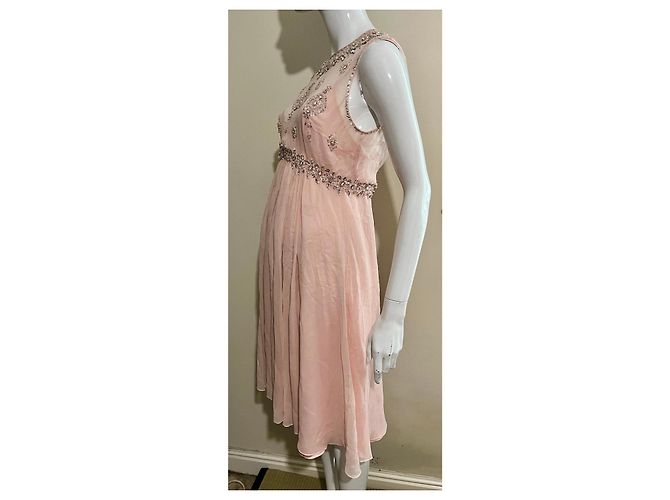 Jenny Packham Vestido de seda embellecido a mano en un suave rosa - vista 4