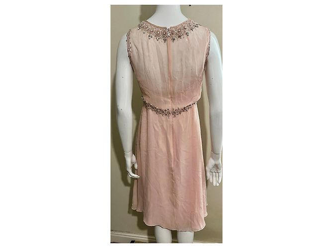Jenny Packham Vestido de seda embellecido a mano en un suave rosa - vista 5
