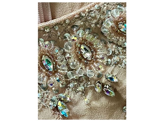 Jenny Packham Vestido de seda embellecido a mano en un suave rosa - vista 6