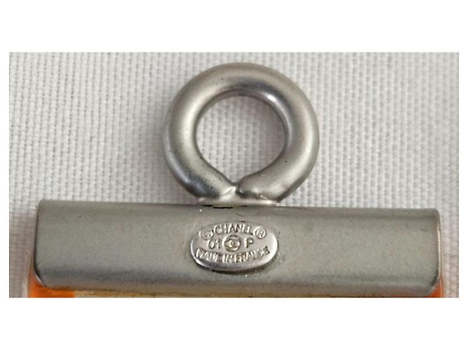 Coco Crush Bracciale Chanel CC manchette in gomma arancione - vista 5