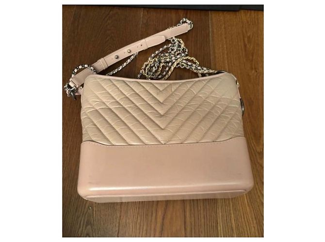 Borsa a mano Chanel Gabrielle in pelle beige - vista 2