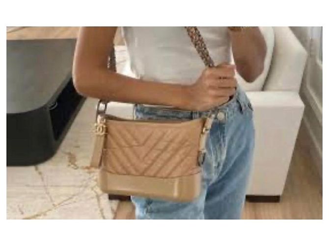 Borsa a mano Chanel Gabrielle in pelle beige - vista 9