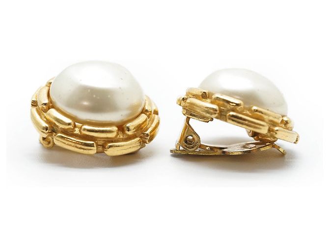 Chanel Orecchini a clip rotondi in perle artificiali vintage D'oro - vista 4