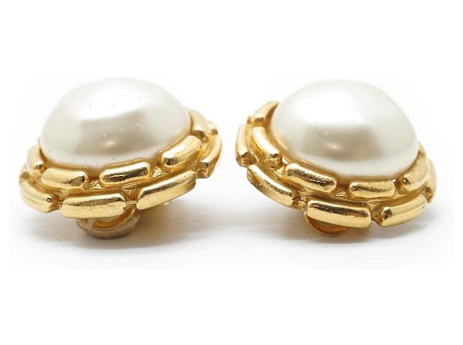 Chanel Orecchini a clip rotondi in perle artificiali vintage D'oro - vista 5