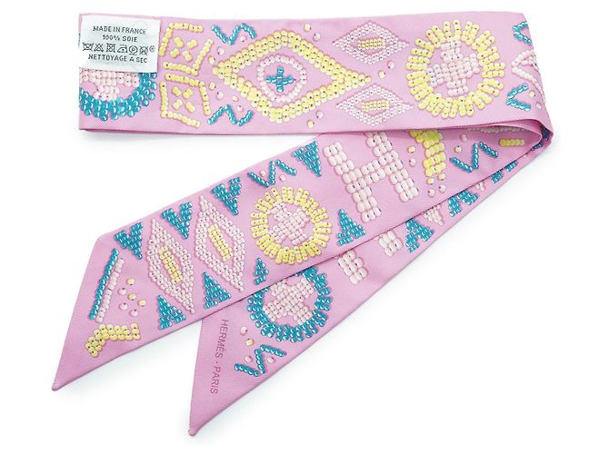 Hermès Kelly en Twilly de Seda Rosa Chicle - vista 4