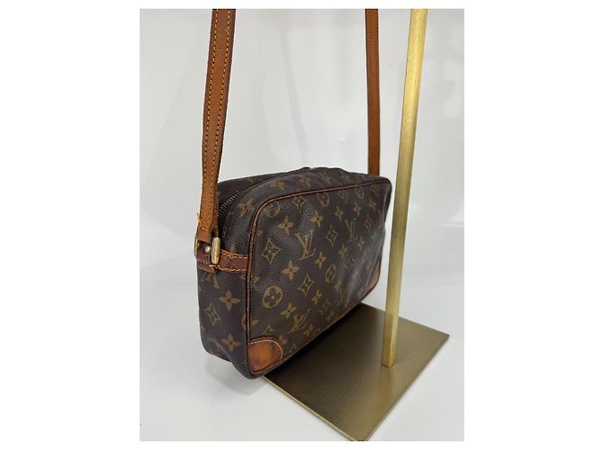 Borsa a spalla Louis Vuitton in pelle marrone 270 - vista 6