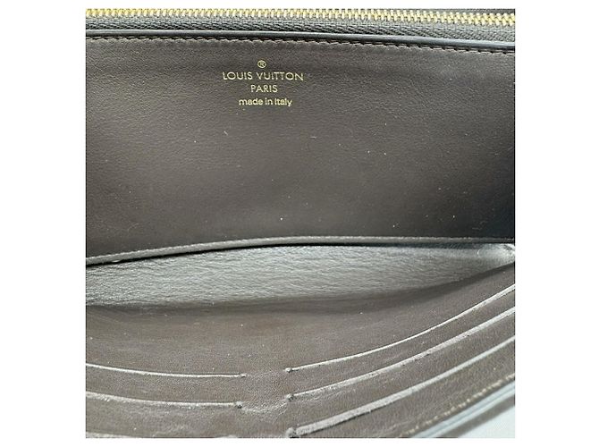 Cartera Larga Capucines Louis Vuitton Beige Gris - vista 16