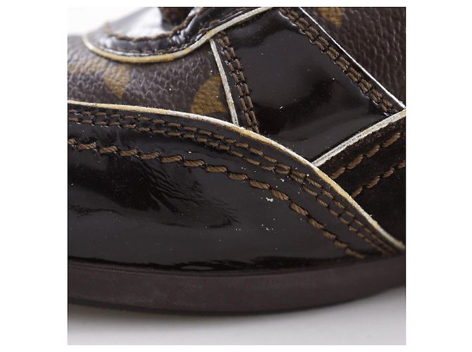 Niedrig geschnittene Sneakers aus Monogramm-Canvas und lackiertem Leder von Louis Vuitton Braun - Ansicht 10