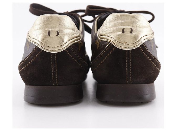 Niedrig geschnittene Sneakers aus Monogramm-Canvas und lackiertem Leder von Louis Vuitton Braun - Ansicht 3