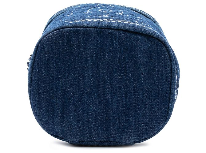 Vanity Estuche de maquillaje de denim acolchado azul CC de Chanel con cadena - vista 3