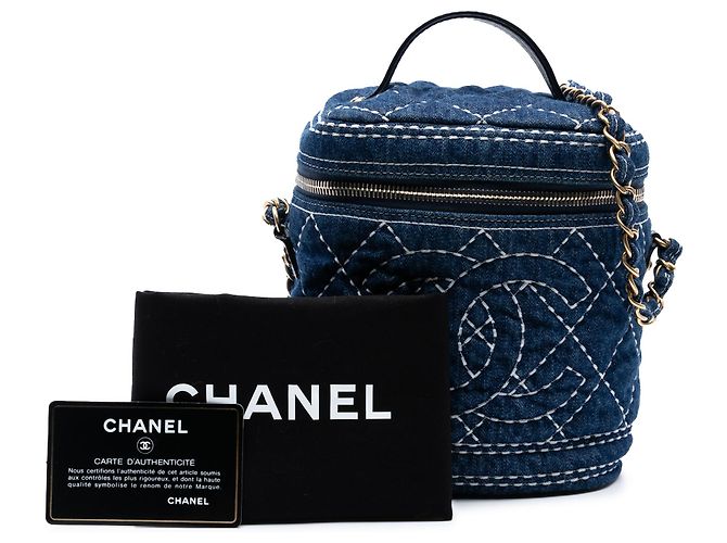 Vanity Estuche de maquillaje de denim acolchado azul CC de Chanel con cadena - vista 8