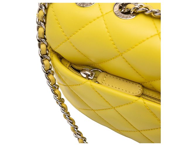 Coco rain Chanel Giallo Parigi Seoul Piccolo Flap in Gomma Coco Pioggia - vista 10