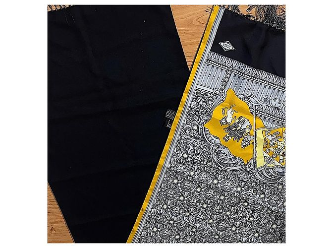 Gianni Versace Sciarpa in seta Medusa Atelier Versace con frange Nero Grigio - vista 4