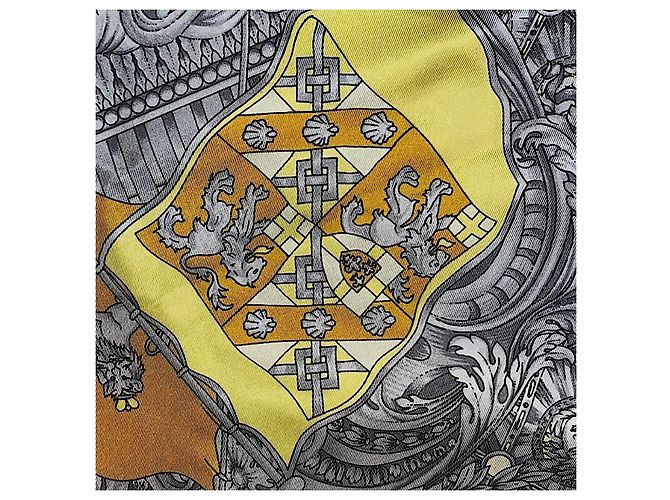 Gianni Versace Sciarpa in seta Medusa Atelier Versace con frange Nero Grigio - vista 5